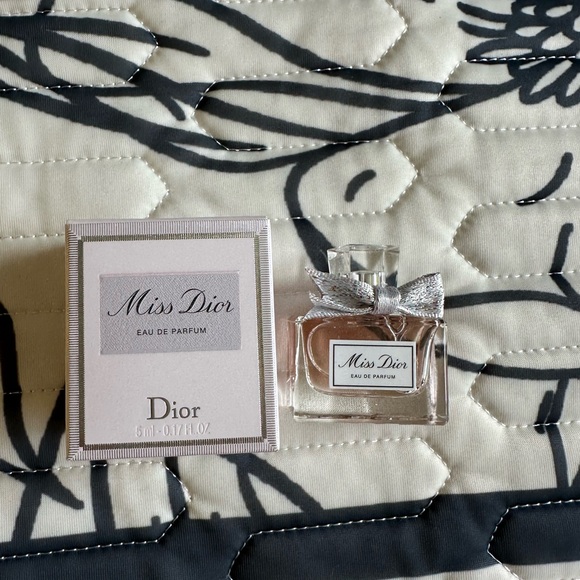Dior Other - Dior Miss Dior Eau de Parfum with Silver Accents